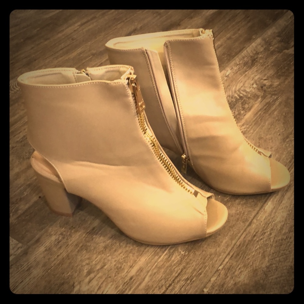M & L Shoes